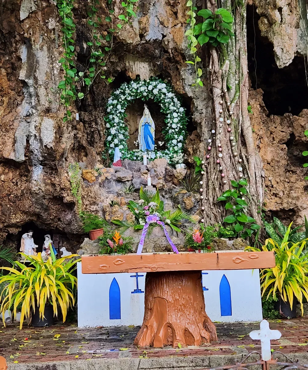 에메랄드빛 바다가 펼쳐진 제프리비치