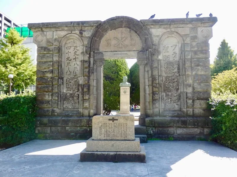 일본 가톨릭 역사의 출발점인 가고시마 프란치스코 하비에르 기념 성당 인근