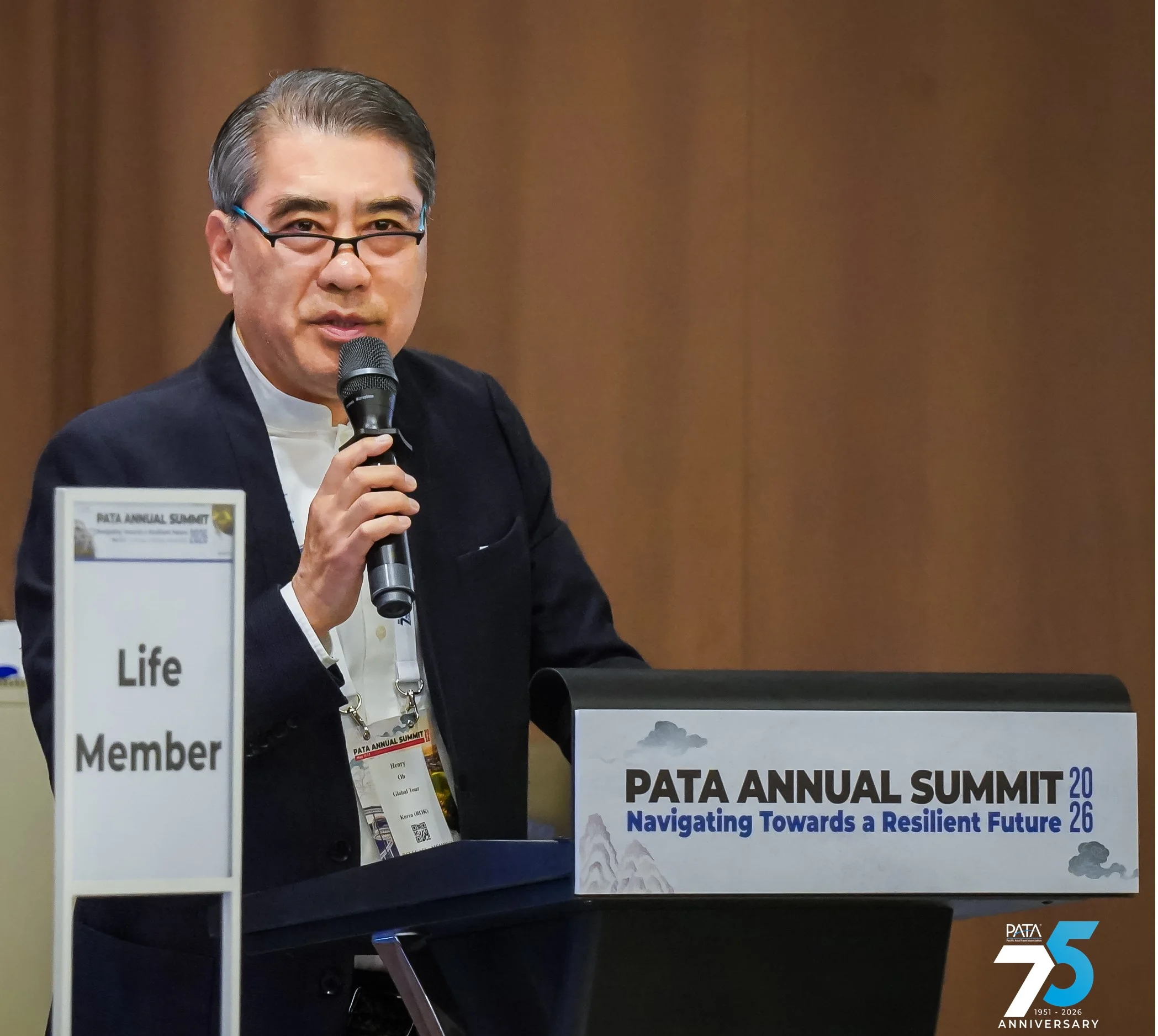 PATA 회장 선거 투표인단에게 연설하는 오창희 회장