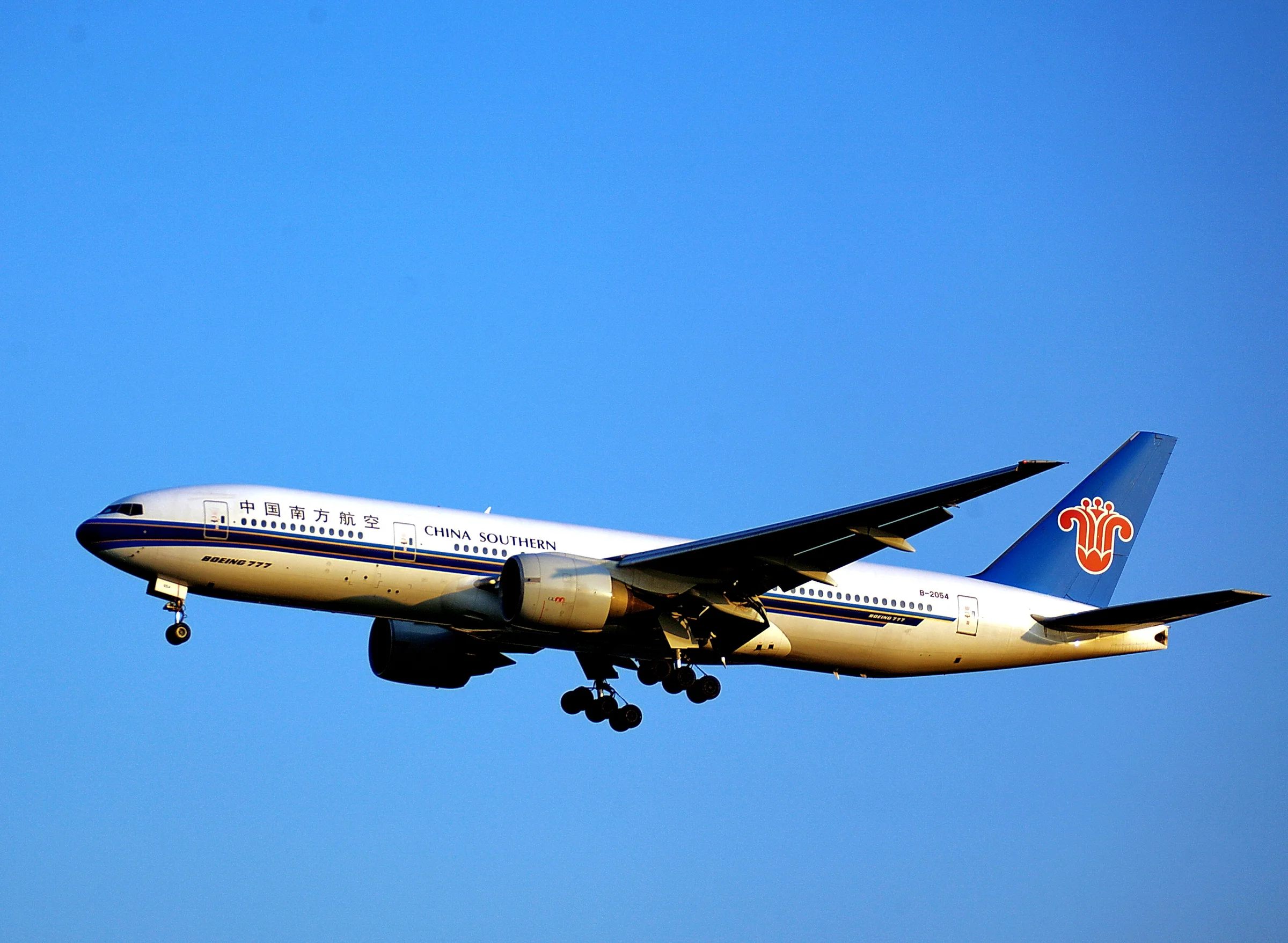 중국남방항공 인천-상해 노선 B777-300ER 대형 항공기
