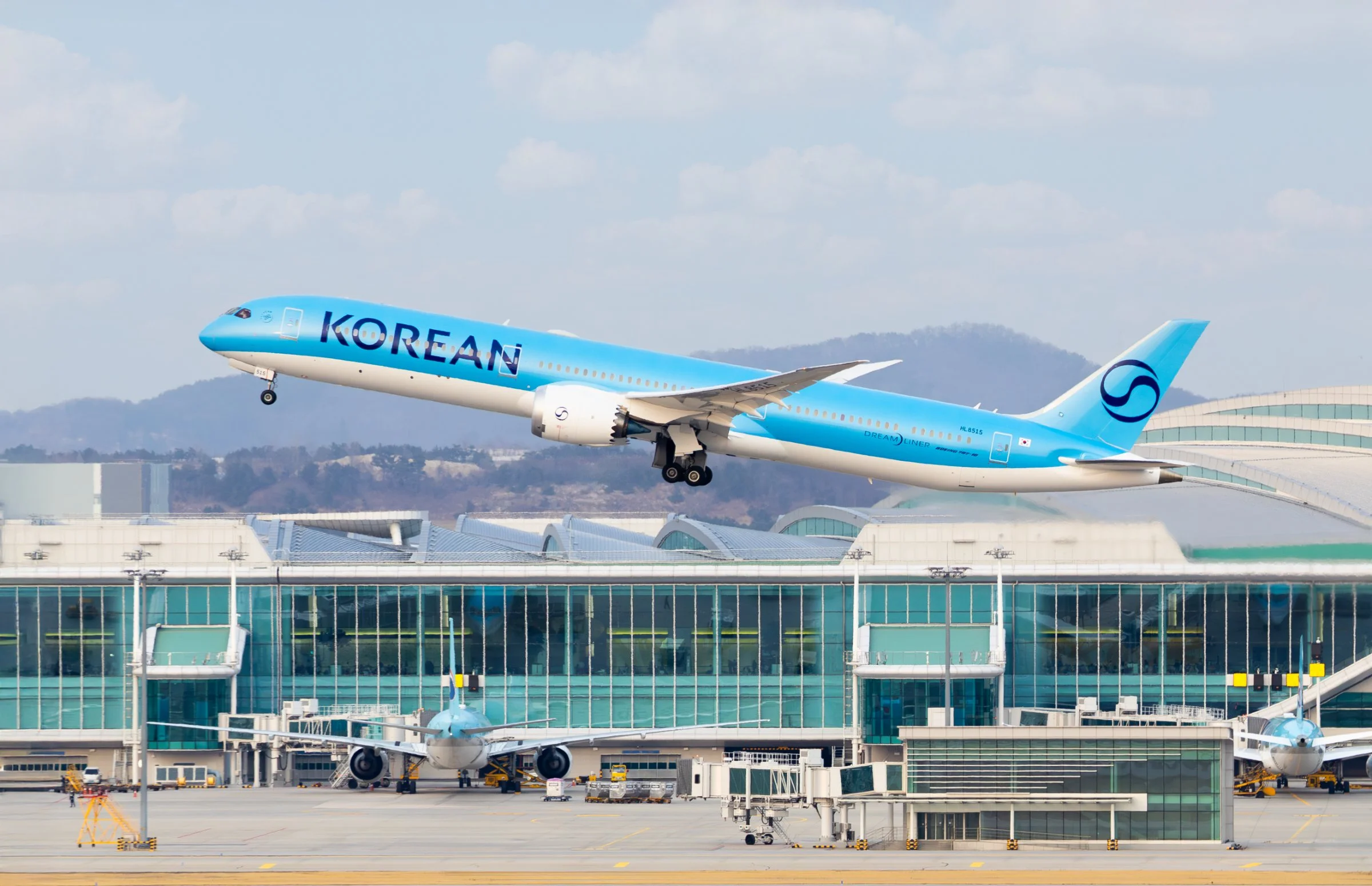 통합 대한항공 출범을 앞두고 비행 중인 대한항공 B787-10 항공기