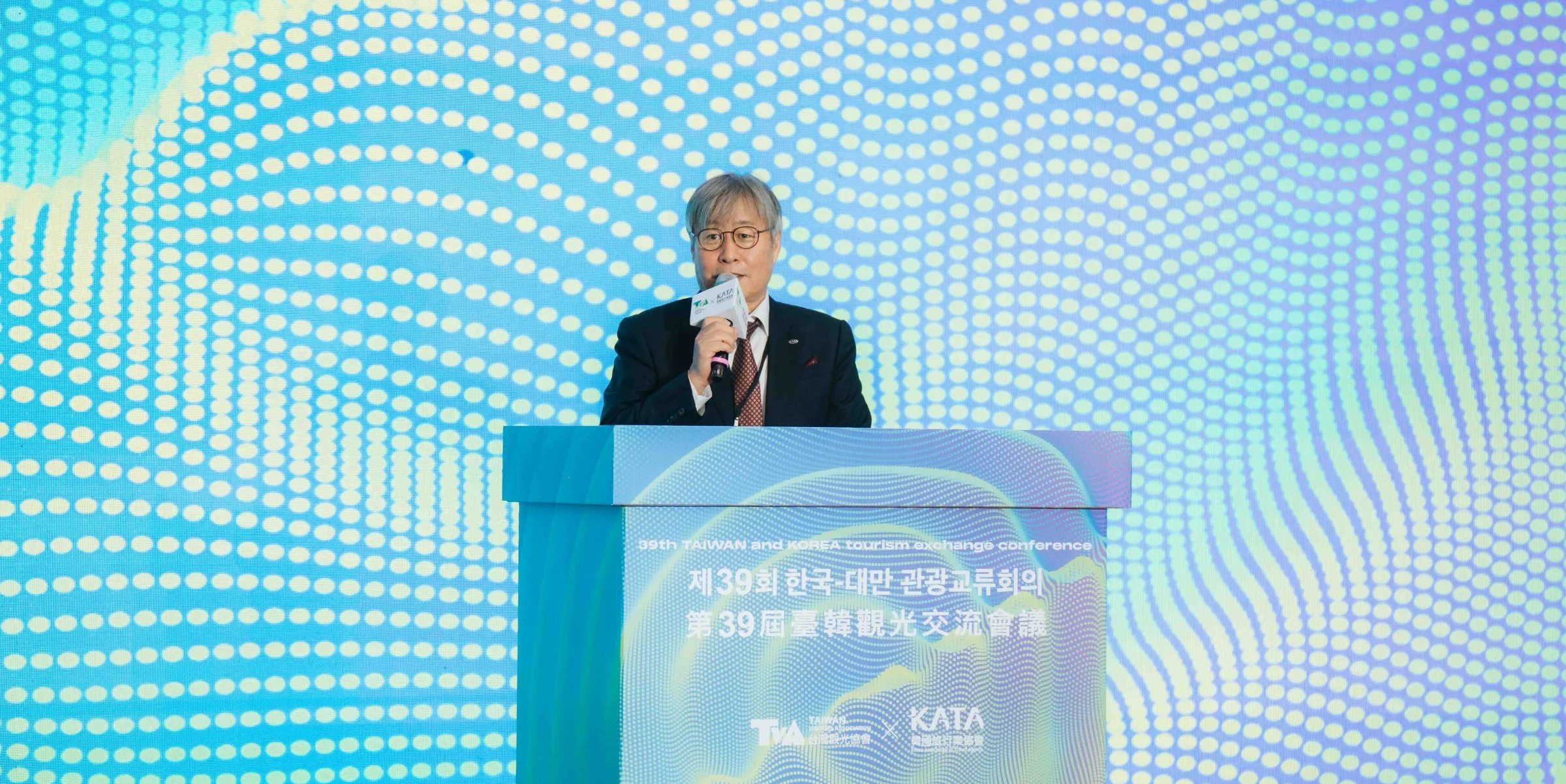 이진석 KATA 회장과 대만 관광 관계자들의 환담