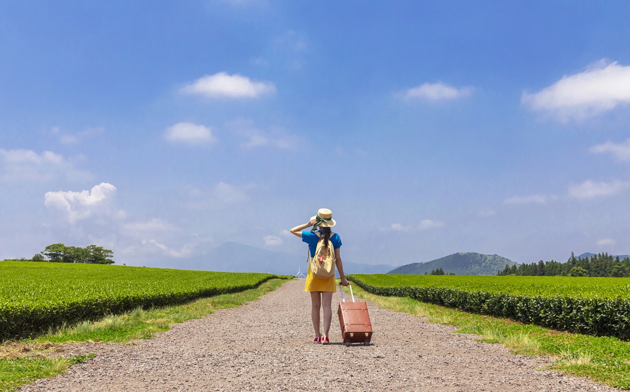 일상에서 벗어나 휴식을 계획하는 직장인들을 위한 스카이스캐너 맞춤 여행 추천